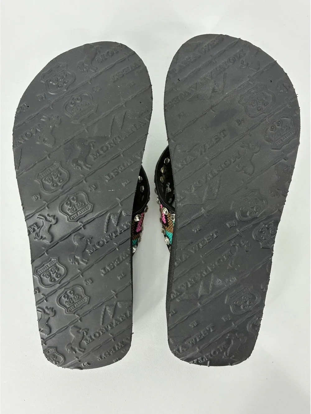 Montana West NWOT Women's Beaded Rhinestone Western Aztec Wedge Sandals Size 8